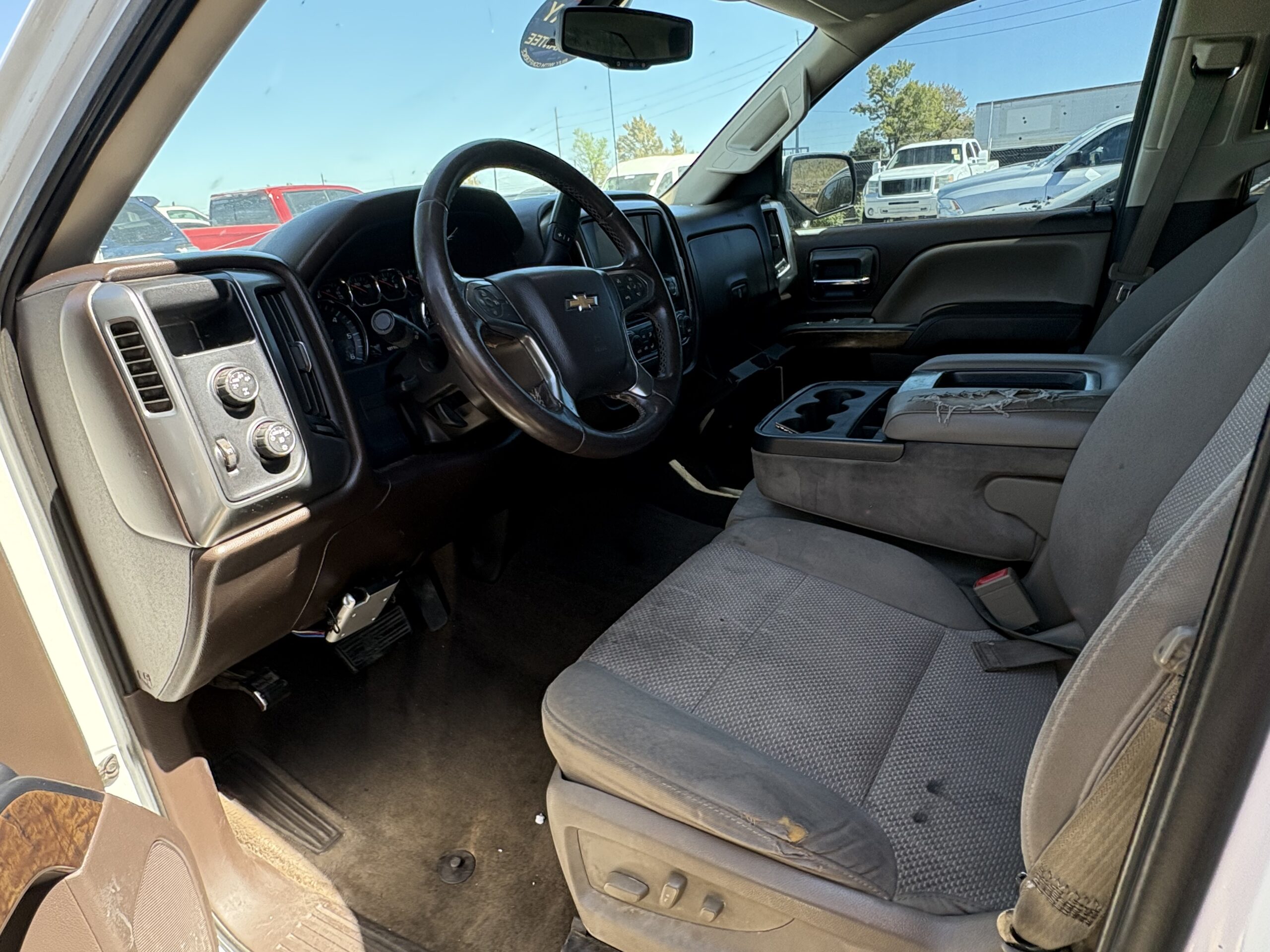 2016 Chevrolet Silverado 1500 LT 4WD Crew Cab - Image 8