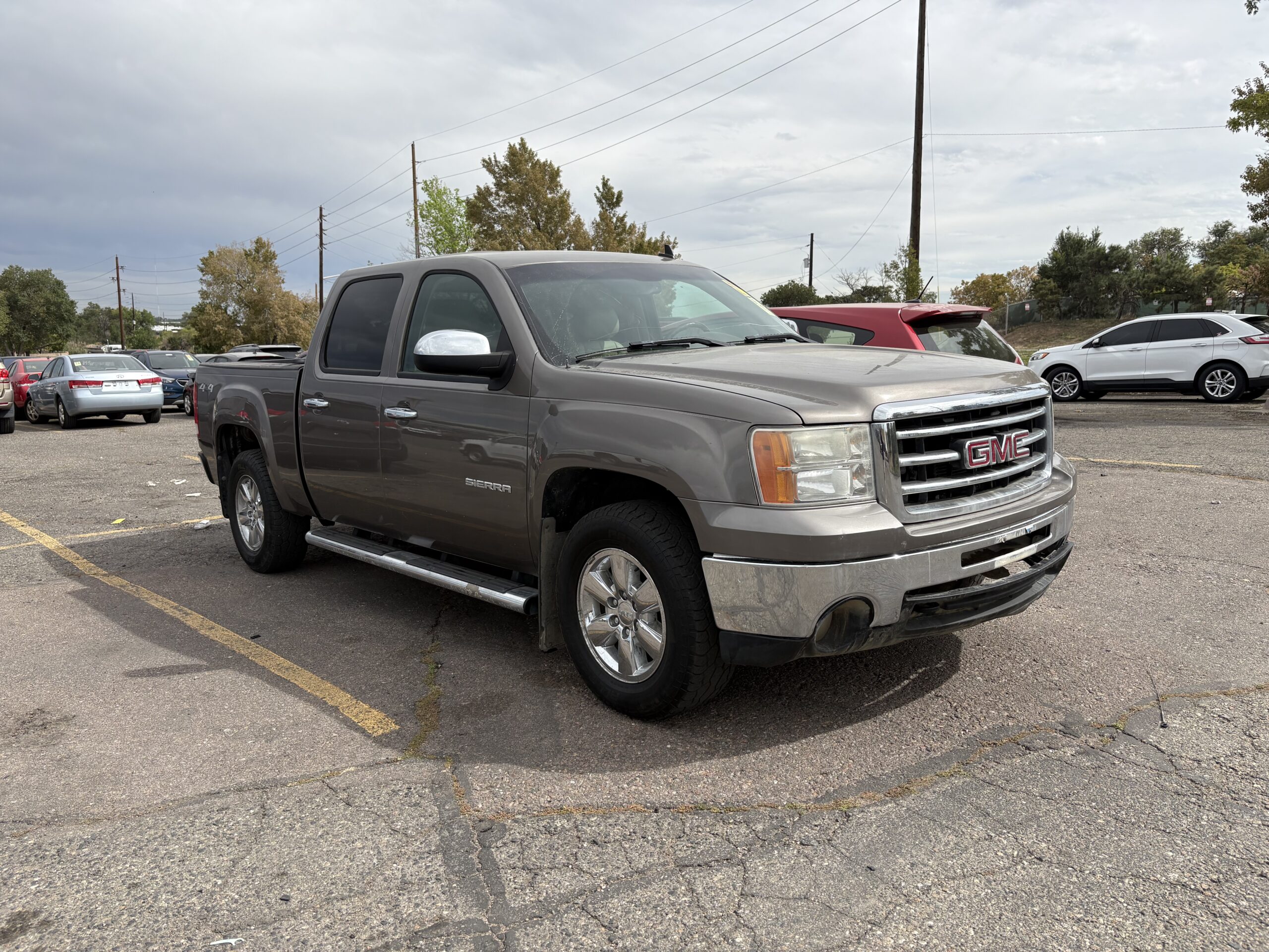 2012 GMC Sierra 1500 SLT 4WD Crew Cab - Image 2